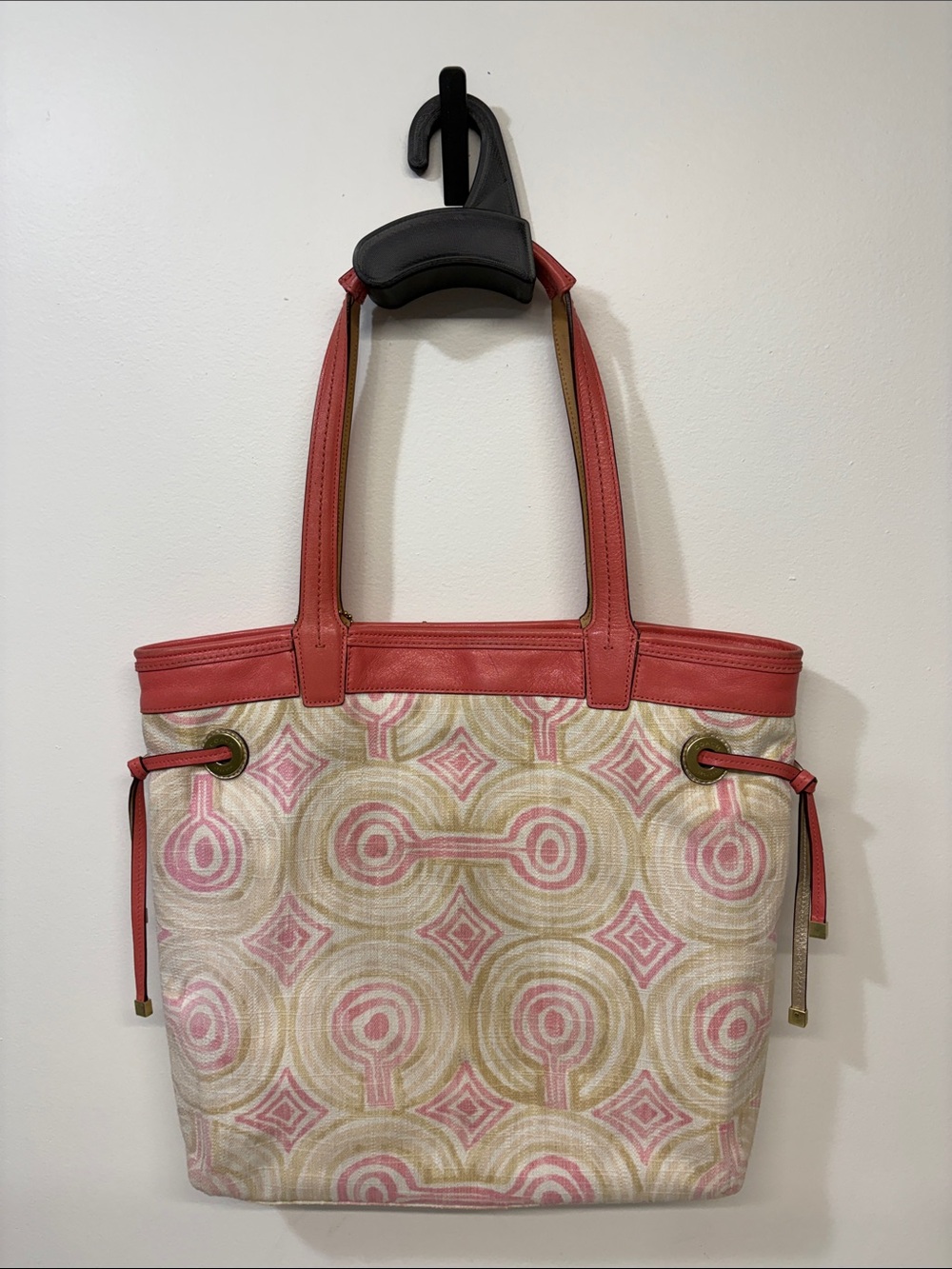 COACH Tote - Picture 5 of 16
